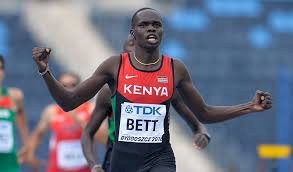 Former U-20 800m champion Kipyegon Bett dies aged 26, in Bomet hospital.