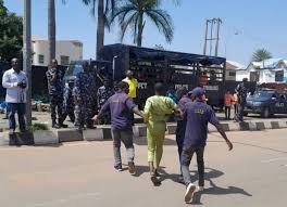 Security operatives arrest 15 beggars, 19 scavengers in FCT