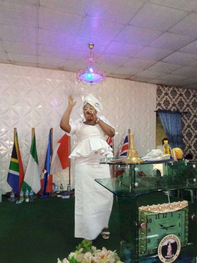 Police arrest Ondo prophetess over death of woman and her baby after childbirth in church