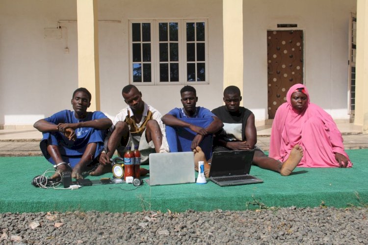 Police arrest woman and four teenagers for armed robbery, recover stolen laptops, phones, bottles of palm oil