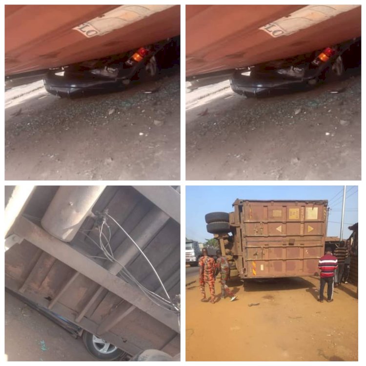 Couple escapes d3ath as container falls on their car in Oyo