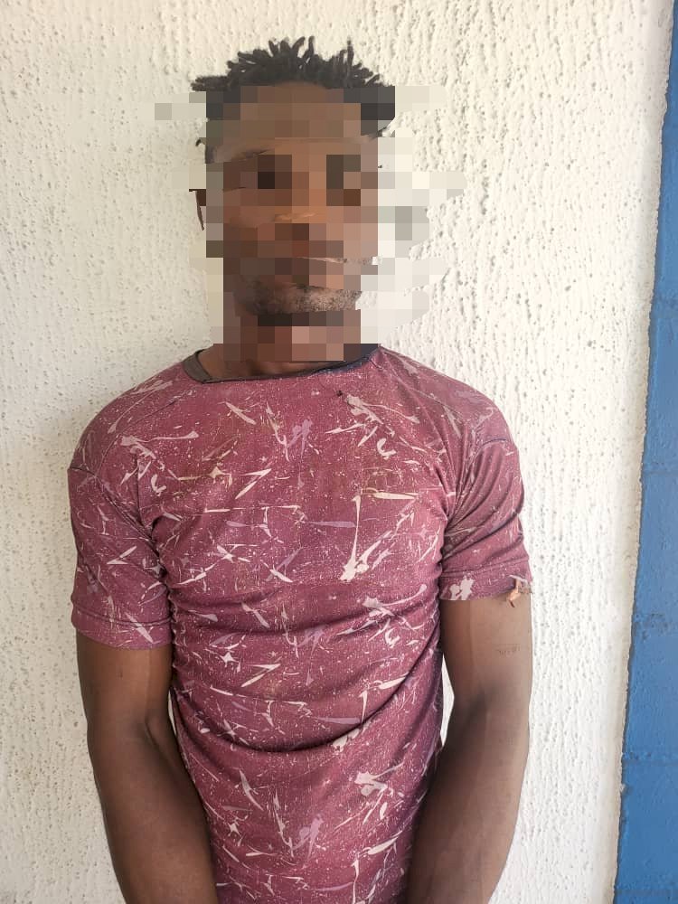 Man st@bs man to d3ath for allegedly assaulting his mother