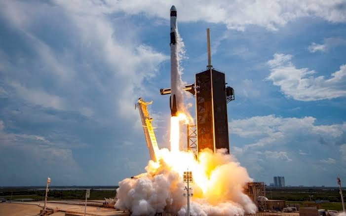 UK approves first vertical rocket launch